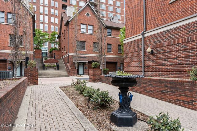 638 S 2nd St, 1, Louisville, KY 40202