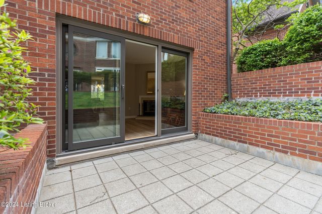 638 S 2nd St, 1, Louisville, KY 40202