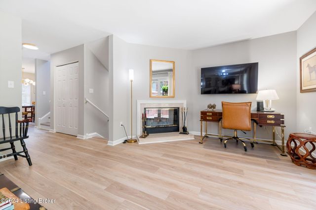 638 S 2nd St, 1, Louisville, KY 40202