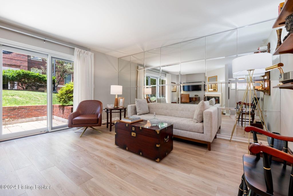 638 S 2nd St, 1, Louisville, KY 40202