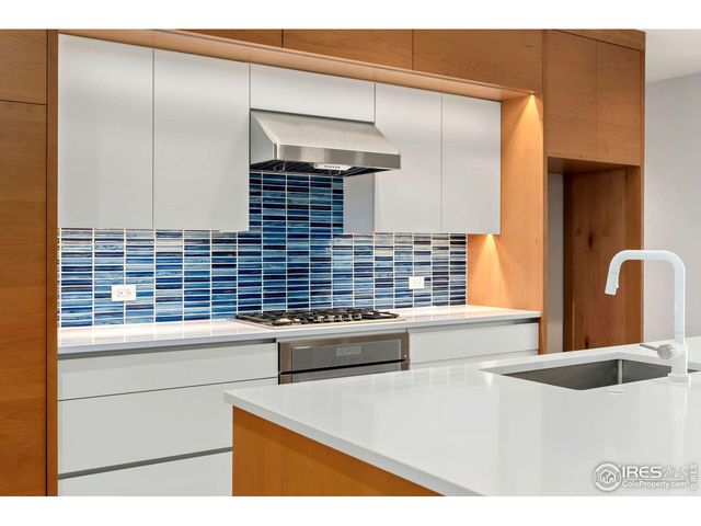 205 E 6th St 205, Loveland, CO 80537