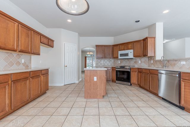 21226 VILLA VALENCIA, San Antonio, TX 78258