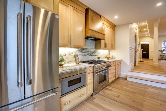 16 Chestnut Street, Boston, MA 02129