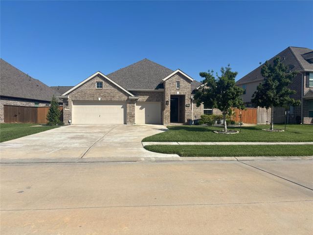 4033 Carolina Shores Lane, League City, TX 77573
