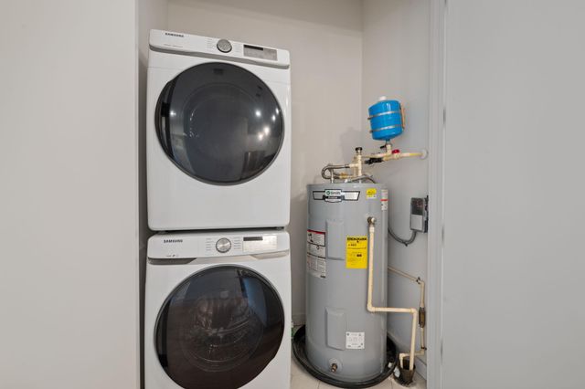 800 Embassy DR 322, Austin, TX 78702