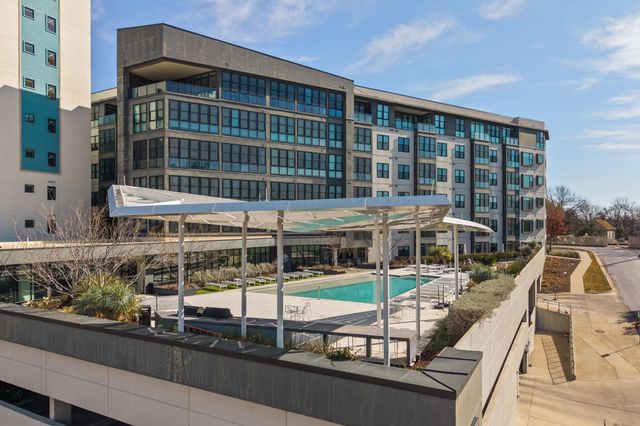 800 Embassy DR 322, Austin, TX 78702