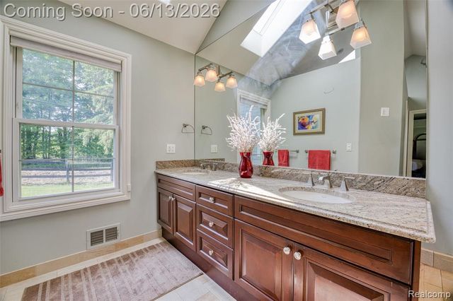 1310 Brauer Road, Metamora, MI 48371
