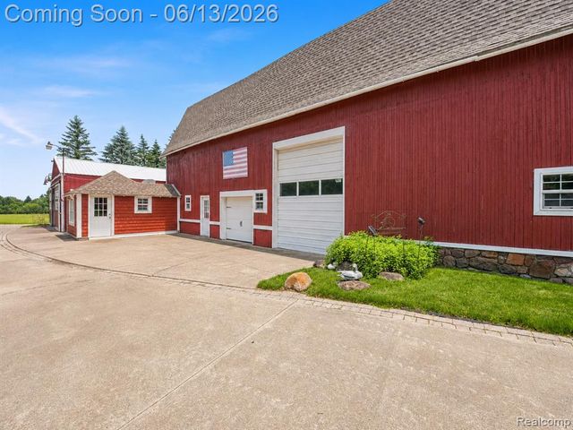 1310 Brauer Road, Metamora, MI 48371