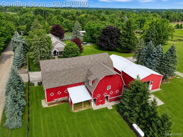 1310 Brauer Road, Metamora, MI 48371
