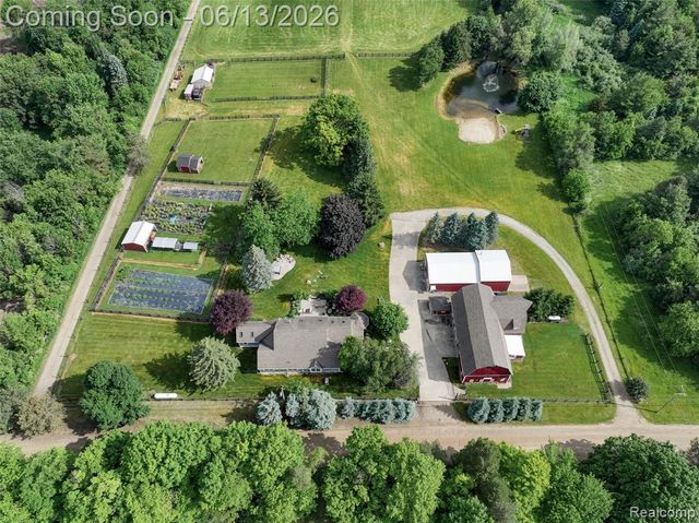 1310 Brauer Road, Metamora, MI 48371