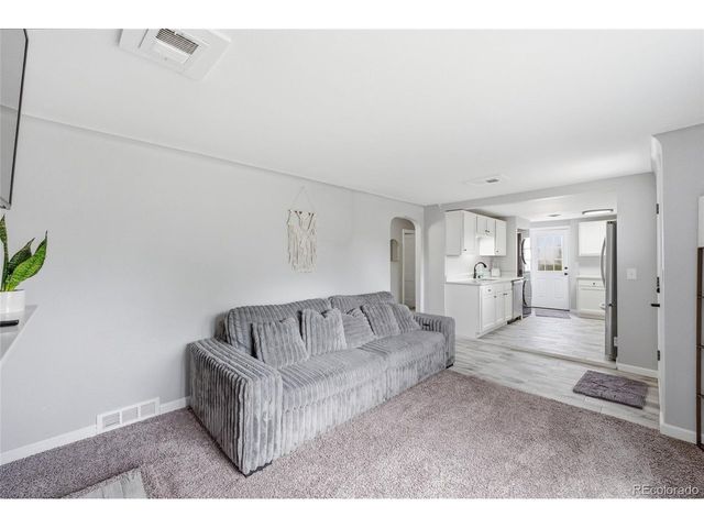 5315 W Shirley Pl, Lakewood, CO 80232