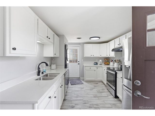 5315 W Shirley Pl, Lakewood, CO 80232