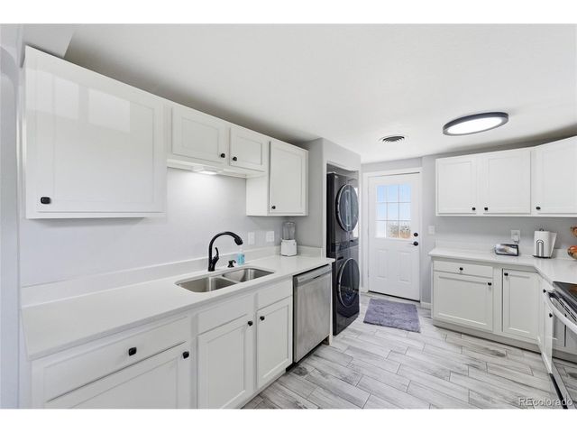 5315 W Shirley Pl, Lakewood, CO 80232