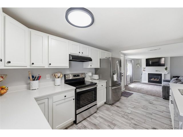 5315 W Shirley Pl, Lakewood, CO 80232