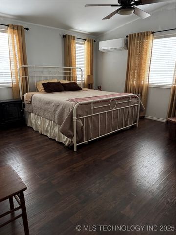 72 W Hilltop Road, Mcalester, OK 74501