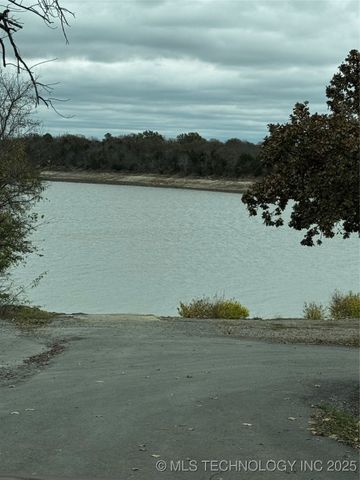 72 W Hilltop Road, Mcalester, OK 74501