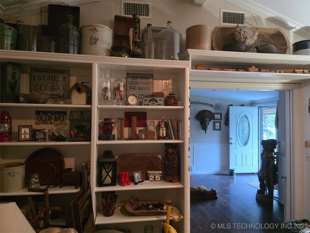 72 W Hilltop Road, Mcalester, OK 74501