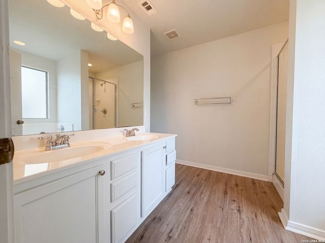 5708 MAXFLI DR, Schertz, TX 78108