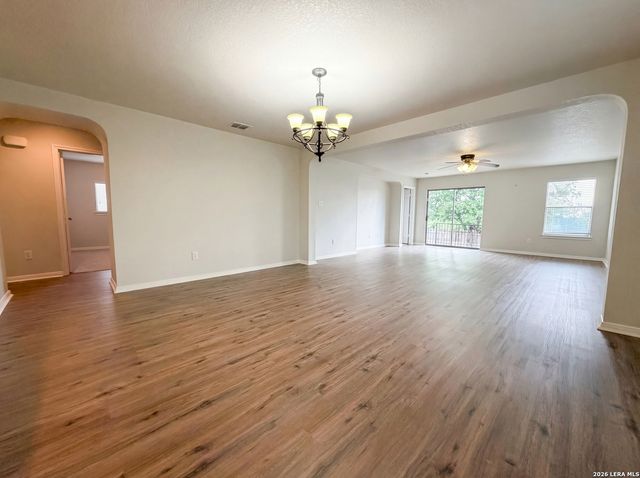 5708 MAXFLI DR, Schertz, TX 78108