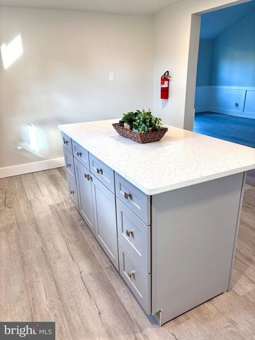 207 PENNSYLVANIA AVE, Hainesport, NJ 08036