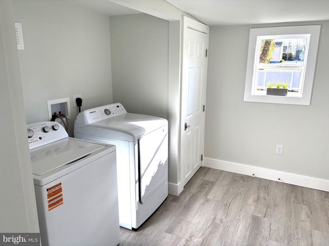 207 PENNSYLVANIA AVE, Hainesport, NJ 08036