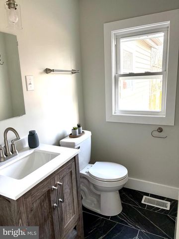 207 PENNSYLVANIA AVE, Hainesport, NJ 08036