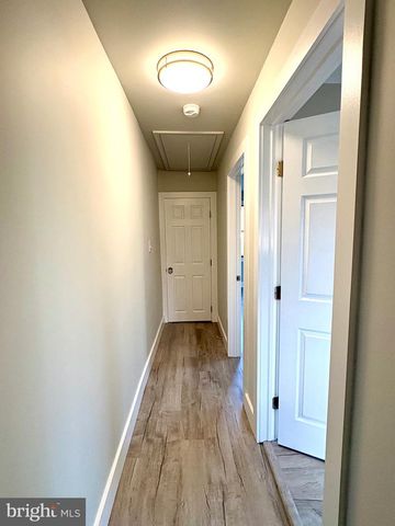 207 PENNSYLVANIA AVE, Hainesport, NJ 08036