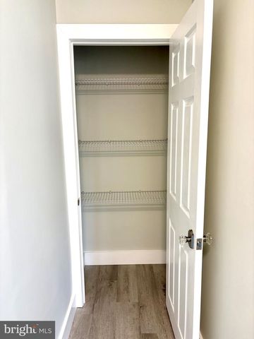 207 PENNSYLVANIA AVE, Hainesport, NJ 08036