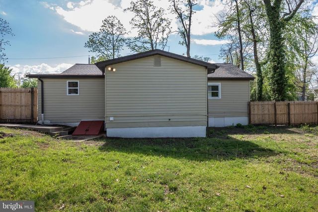 207 PENNSYLVANIA AVE, Hainesport, NJ 08036