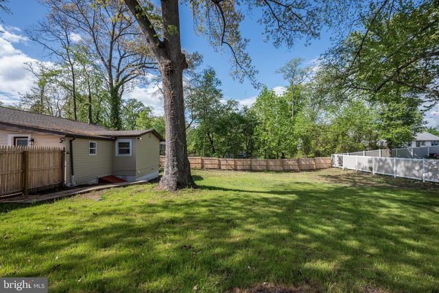 207 PENNSYLVANIA AVE, Hainesport, NJ 08036