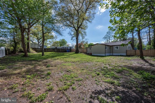 207 PENNSYLVANIA AVE, Hainesport, NJ 08036