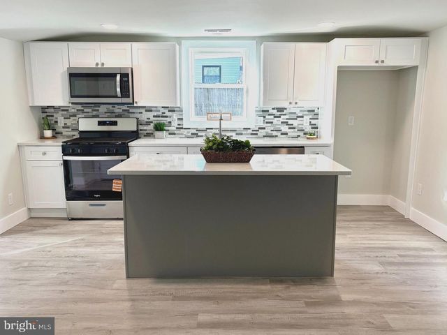 207 PENNSYLVANIA AVE, Hainesport, NJ 08036