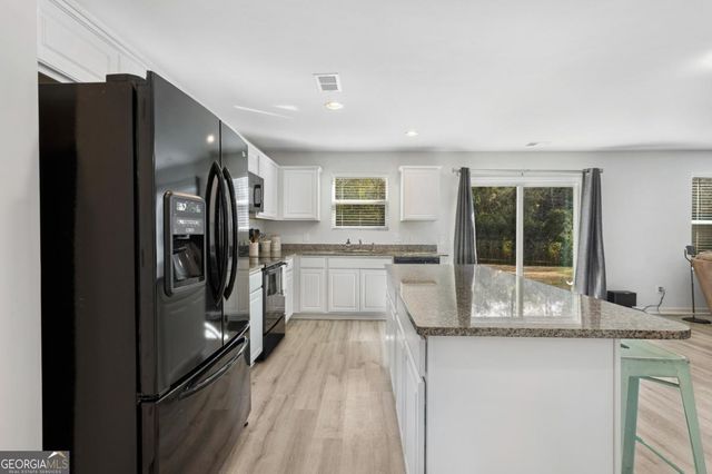 39 Easy Street, Guyton, GA 31312