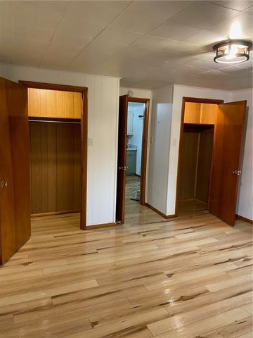 687 Wood St, Springdale Twp, PA 15144