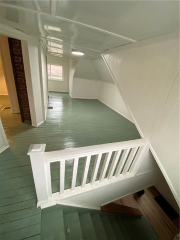 687 Wood St, Springdale Twp, PA 15144