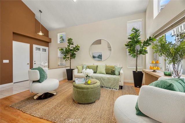 7537 Melrose St, Buena Park, CA 90621