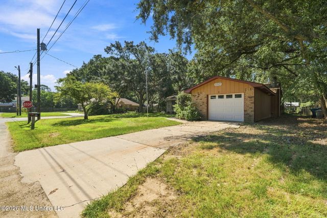 8505 Mermaid Avenue, Ocean Springs, MS 39564