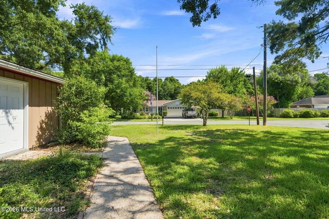 8505 Mermaid Avenue, Ocean Springs, MS 39564