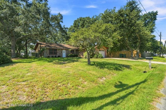 8505 Mermaid Avenue, Ocean Springs, MS 39564
