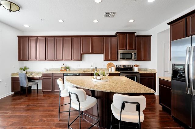 2018 BRINK ALLEY, Orlando, FL 32814