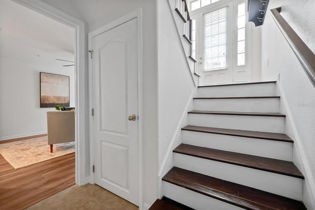 2018 BRINK ALLEY, Orlando, FL 32814