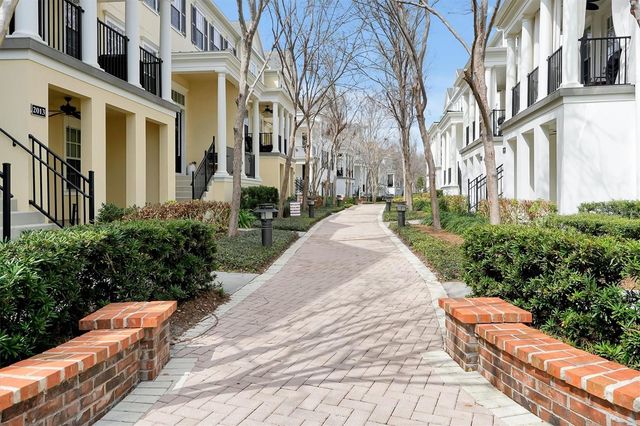 2018 BRINK ALLEY, Orlando, FL 32814