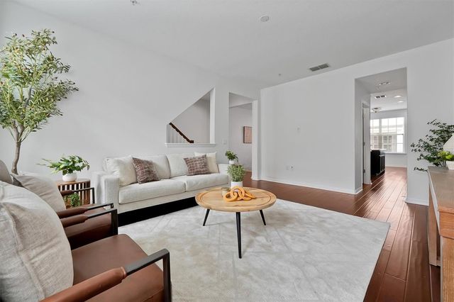 2018 BRINK ALLEY, Orlando, FL 32814