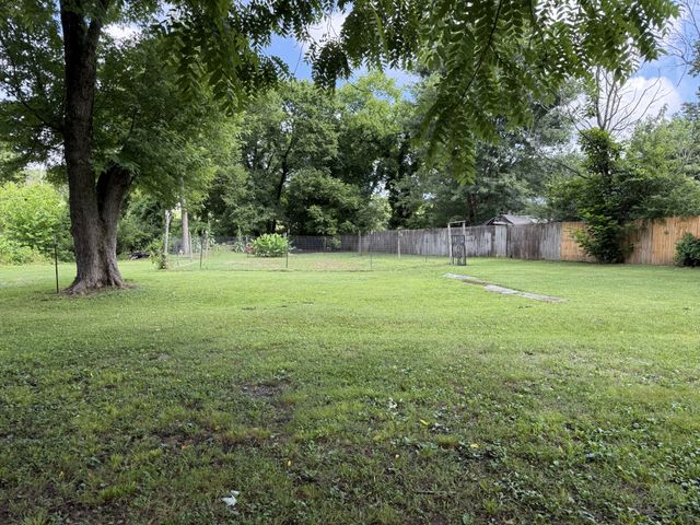 330 Rolling Acres Loop, Hartsville, TN 37074