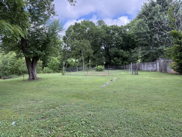 330 Rolling Acres Loop, Hartsville, TN 37074