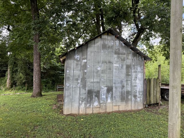 330 Rolling Acres Loop, Hartsville, TN 37074