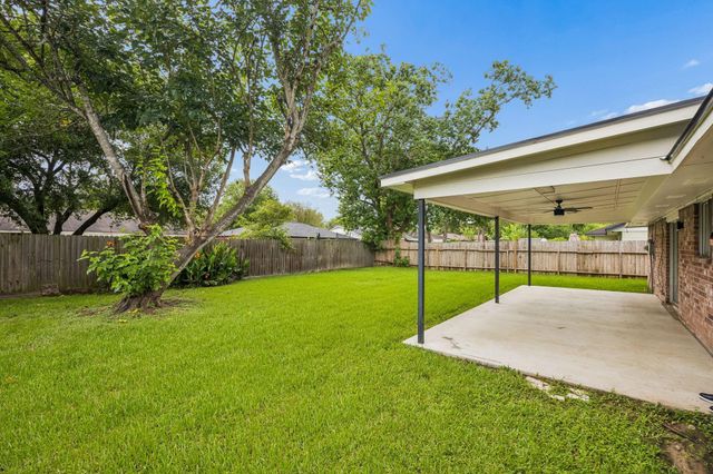 12211 Pompton Drive, Houston, TX 77089