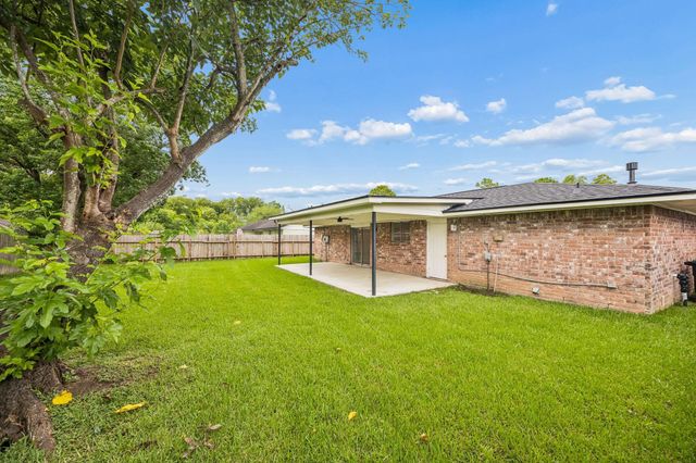 12211 Pompton Drive, Houston, TX 77089