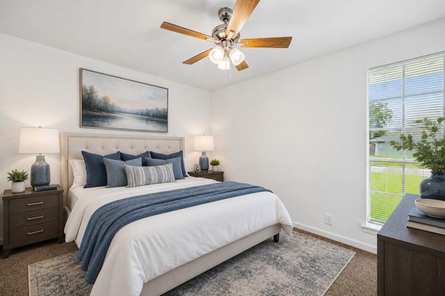 12211 Pompton Drive, Houston, TX 77089