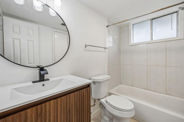 12211 Pompton Drive, Houston, TX 77089